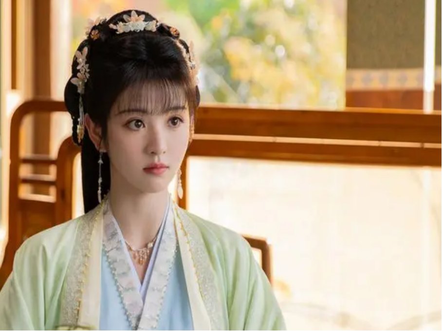 卿卿日常李微真实身世