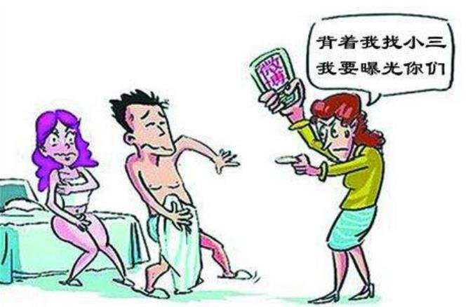 妻子与情夫开房，丈夫去捉奸，情夫逃跑时跳楼摔死，丈夫要负法律责任吗？