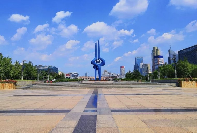 一个广场的面积用什么单位