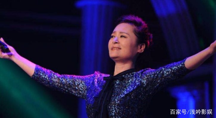 打败韦唯毛阿敏，却被亲弟弟砸成脑震荡，一代歌后为何沦落到做保姆来谋生？