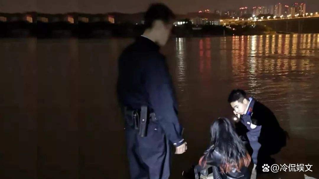 福建19岁女孩两次跳河自杀，5人施救6人均溺亡，女孩为何如此偏激？