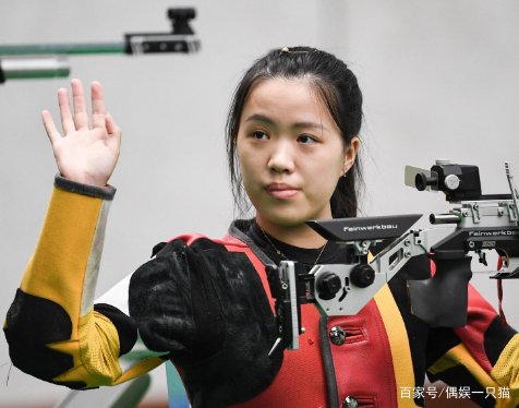 杨倩微博换卡通头像,和白敬亭双向追星,网友对此是怎样的反应?