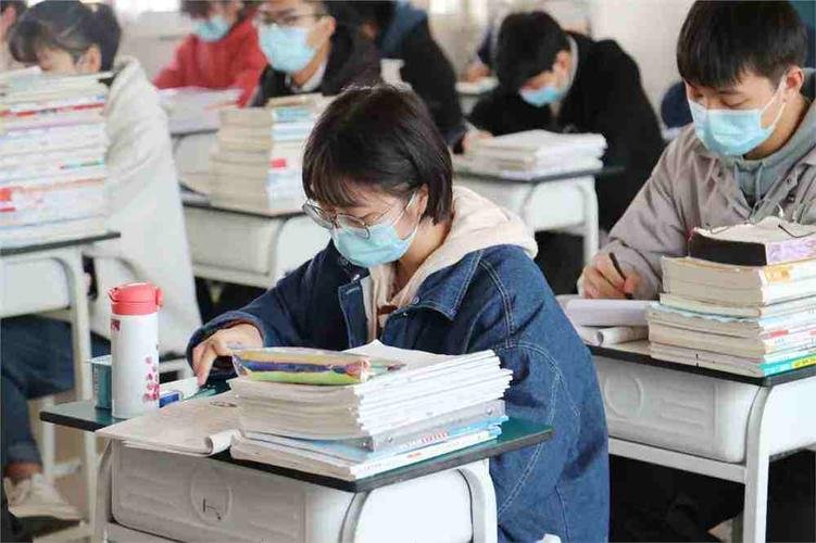 高考700分丢人吗