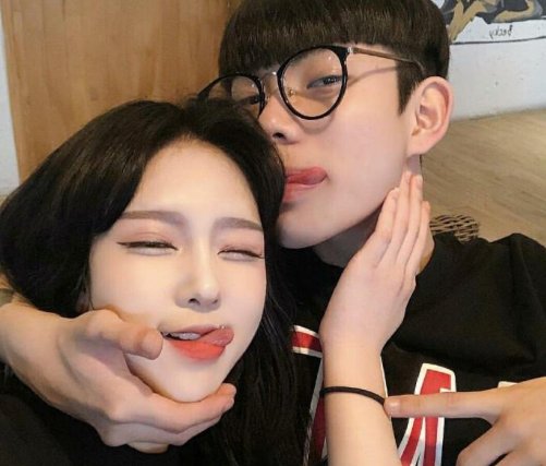 一个男生总对女生说我想吃了你是什么意思？