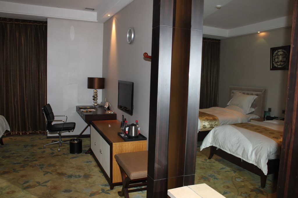 丽池石家庄CEO会所的品牌广告语