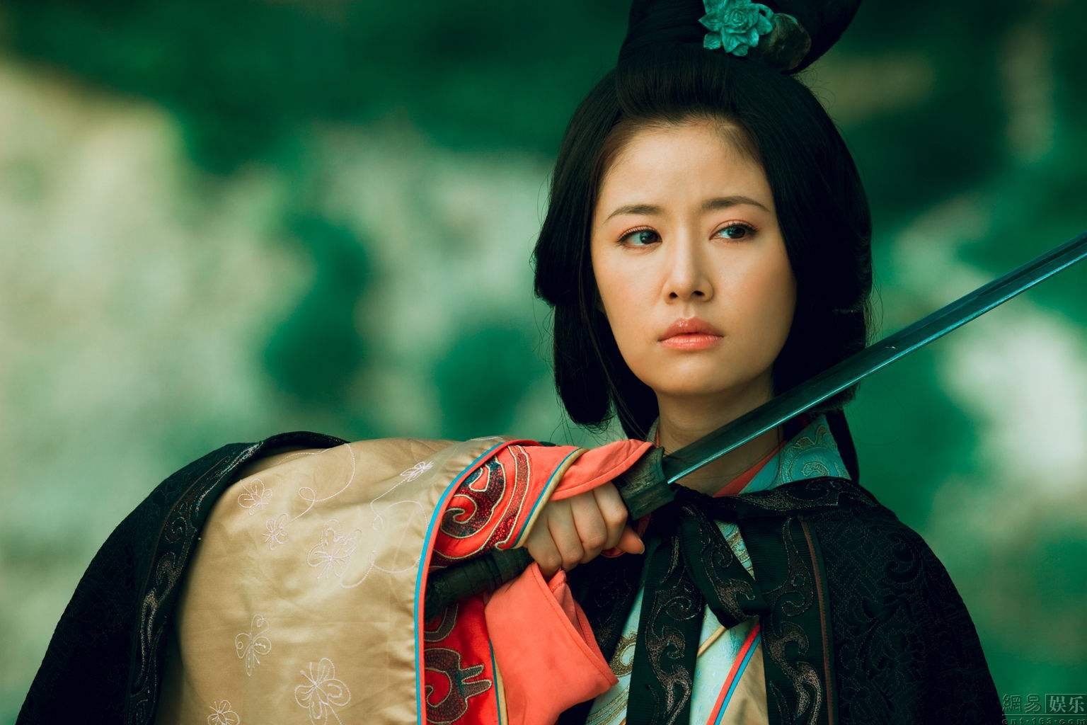 自尽与自刎有何区别？