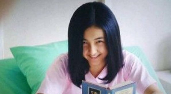 《唐人街探案》结尾小女孩面前的折纸是什么意思