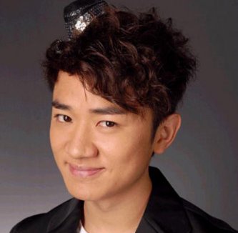 牵线芒果台与TVB合作,除了艺人的身份外,王祖蓝还有哪些隐藏身份?