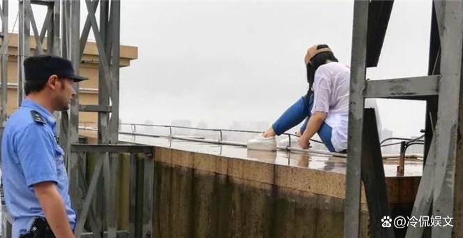 福建19岁女孩两次跳河自杀，5人施救6人均溺亡，女孩为何如此偏激？