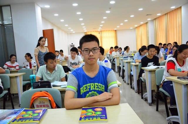 学霸班平均高考分数664分,他们是怎么学的?