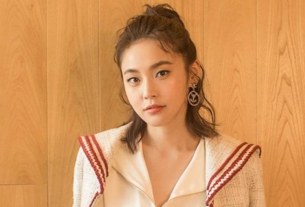 邻居也疯狂王也天叫什么