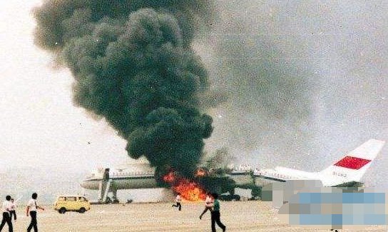 5.8南航空难机长和副驾死了吗？