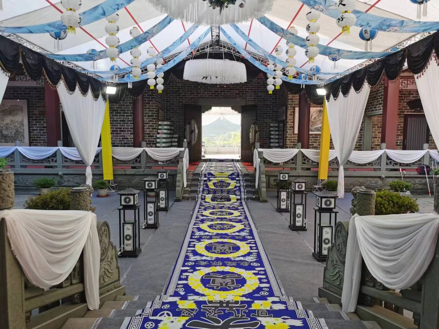 披麻戴孝是什么意思