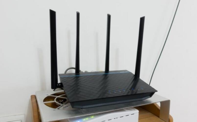 无线网卡和无线路由器的区别是什么啊?